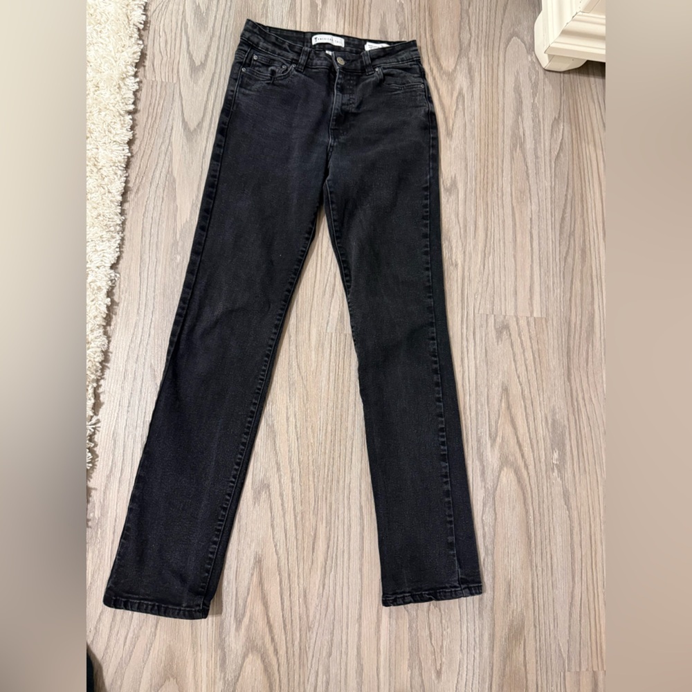 Elegant Black Straight Leg Women's Jeans - Picture 2 of 11